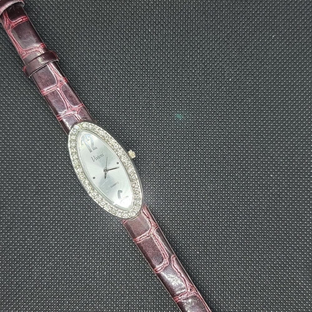 Ladies Fashion Watch Purple Leather Band - Picture 2 of 5